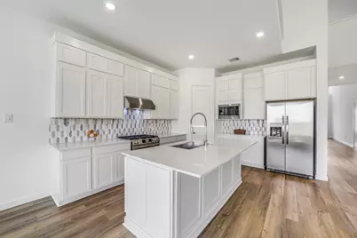 31111 Marlow Manor Court, Fulshear, TX 77441 - Photo 7