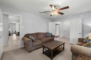 1710 Pima Ct, League City, TX 77573 - Photo 9