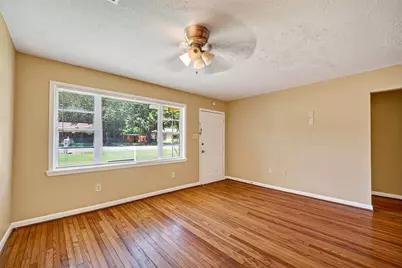 313 Greenbriar Drive, Baytown, TX 77520 - Photo 9