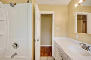 313 Greenbriar Dr, Baytown, TX 77520 - Photo 29