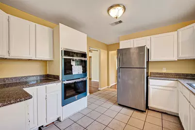 313 Greenbriar Drive, Baytown, TX 77520 - Photo 15