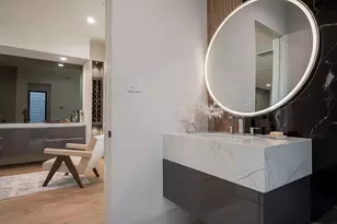 1517 McDuffie St, Houston, TX 77019 - Photo 13
