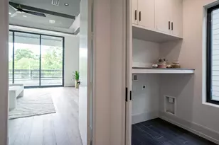 1517 McDuffie St, Houston, TX 77019 - Photo 19