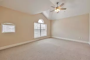648 Westcross St, Houston, TX 77018 - Photo 9