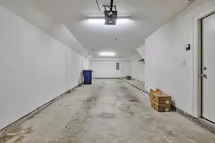 648 Westcross St, Houston, TX 77018 - Photo 15