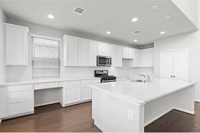 29650 Kynndal Shore Drive, Spring, TX 77386 - Photo 13