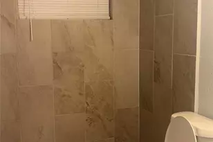 4624 Bell St, Houston, TX 77023 - Photo 9