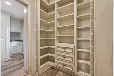 5422 Willowbend Boulevard, Houston, TX 77096 - Photo 17