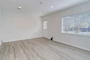 5704 Darling St, Houston, TX 77007 - Photo 21
