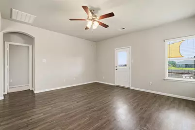 4305 E Bayou Maison Circle, Dickinson, TX 77539 - Photo 11