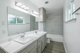 9111 Rentur Dr, Houston, TX 77031 - Photo 15