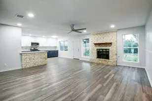 9111 Rentur Dr, Houston, TX 77031 - Photo 11