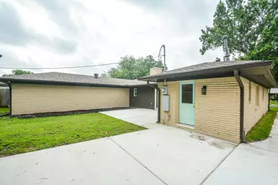 6214 Yarwell Drive, Houston, TX 77096 - Photo 11
