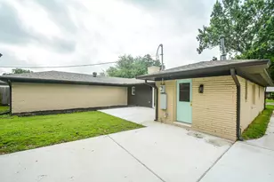 6214 Yarwell Dr, Houston, TX 77096 - Photo 11