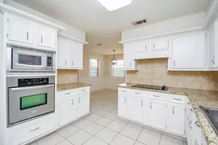 910 Shillington Dr, Katy, TX 77450 - Photo 17