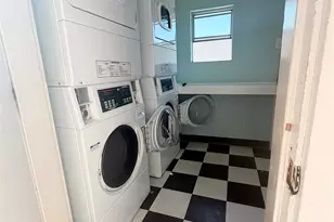 1417 Tremont St, Galveston, TX 77550 - Photo 31