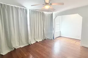 1417 Tremont St, Galveston, TX 77550 - Photo 15