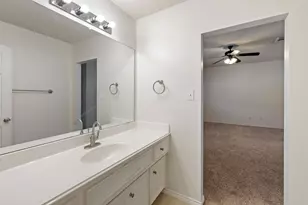 1723 Redwing Bluff Dr, Houston, TX 77009 - Photo 33