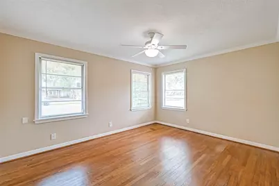 9349 Rosstown Way, Houston, TX 77080 - Photo 9