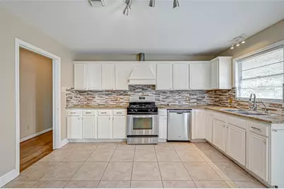 9349 Rosstown Way, Houston, TX 77080 - Photo 17