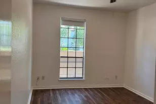 2425 Underwood St, Houston, TX 77030 - Photo 9