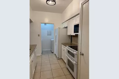 2425 Underwood Street #142, Houston, TX 77030 - Photo 13