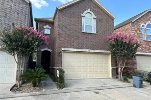 5151 Oasis Park Ln, Houston, TX 77021 - Photo 1