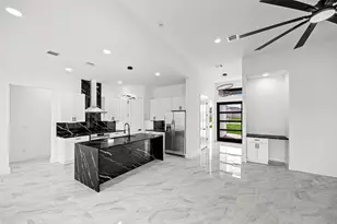 1515 Waco St, Dayton, TX 77535 - Photo 9