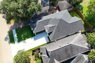 4027 Black Locust Dr, Houston, TX 77088 - Photo 25