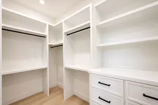 4027 Black Locust Dr, Houston, TX 77088 - Photo 23