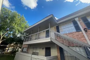 2350 Bering Dr, Houston, TX 77057 - Photo 1