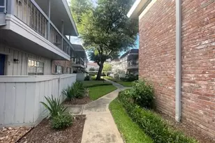 2350 Bering Dr, Houston, TX 77057 - Photo 25