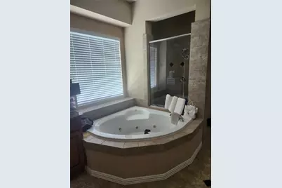 4627 Lake Knoll Court, Sugar Land, TX 77479 - Photo 13