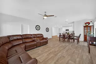 7411 Canyon Stream St, Richmond, TX 77469 - Photo 9