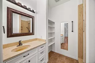 311 Pine Forest Dr, Crosby, TX 77532 - Photo 17