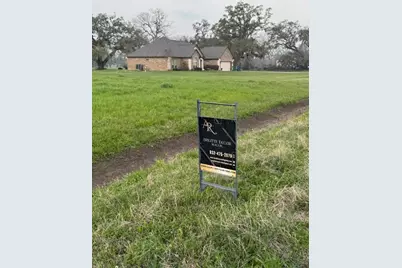 167 Horse Shoe Trail, Angleton, TX 77515 - Photo 1