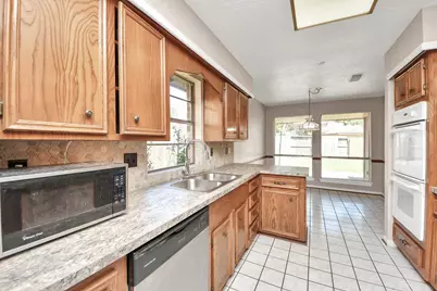 2406 Duchess Way, Stafford, TX 77477 - Photo 17
