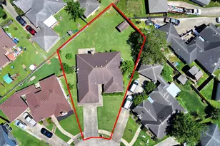 2406 Duchess Way, Stafford, TX 77477 - Photo 3