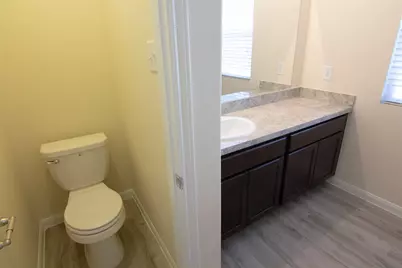 8603 Doris Oaks Circle, Houston, TX 77028 - Photo 11