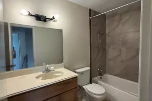 414 Dogwood St, Lake Jackson, TX 77566 - Photo 13