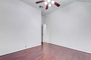 12905 Quail Creek Dr, Pearland, TX 77584 - Photo 25