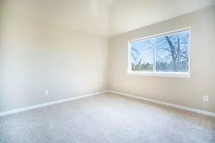 827 Forest Hillside Ln, Houston, TX 77067 - Photo 9