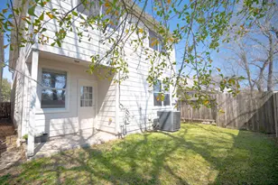 827 Forest Hillside Ln, Houston, TX 77067 - Photo 11