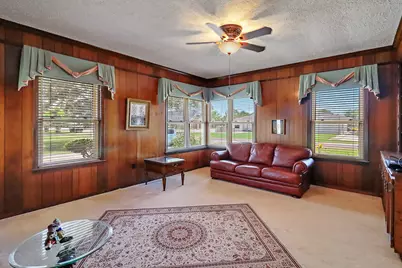 405 Park Street, Anahuac, TX 77514 - Photo 9