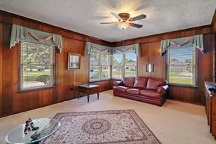 405 Park St, Anahuac, TX 77514 - Photo 9