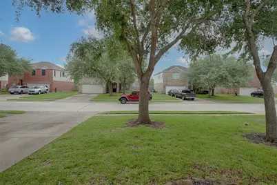 2508 Lexington Court, League City, TX 77573 - Photo 7