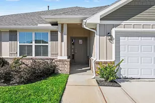 601 Greystone Ln, Angleton, TX 77515 - Photo 3