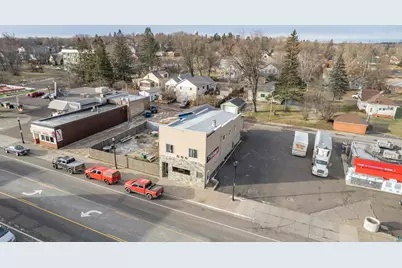1321 Commonwealth Ave, Duluth, MN 55808 - Photo 1