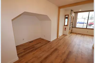 309 Main St E, Ashland, WI 54806 - Photo 9