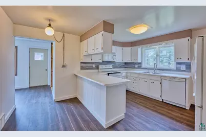 4755 Judd Rd, Gilbert, MN 55741 - Photo 9